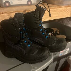 Columbia winter snow boots men’s size 7 excellent used condition